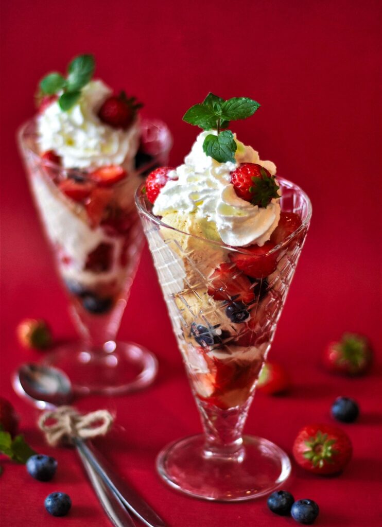 ice cream, sundae, dessert, strawberries, berry, cream, whipped cream, ice cream, ice cream, ice cream, ice cream, ice cream, sundae, sundae